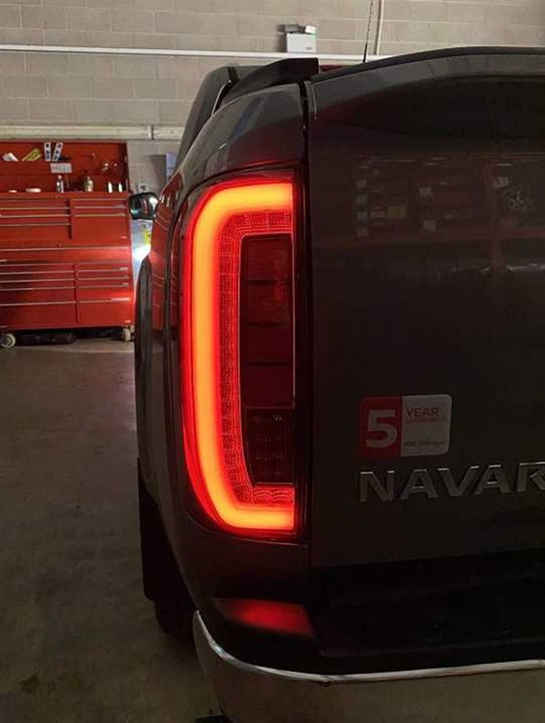 Nissan Navara NP300 Led Stop-Smoke (2015-2020 Arası)